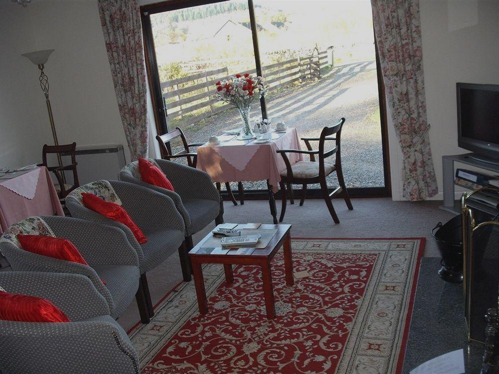 Aslaich Hotel Drumnadrochit Buitenkant foto